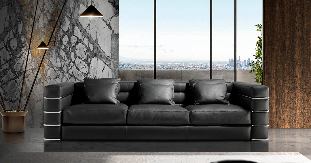 Rustic Farmhouse Round End Table